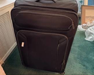 American Tourister Dash XLT Softside Large Checked Luggage