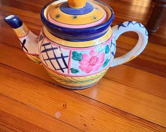 HandPainted Ceramic Teapot  Bella Casa by Ganz