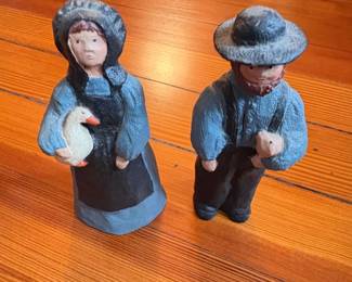 Doris Culitigue Amish Couple Figurines