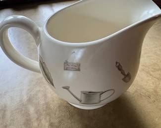 Pfaltzgraff Garden Motifs Gravy Boat