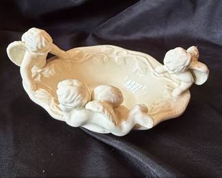 Vintage Ceramic Soap Dish with Three Cherubs second image