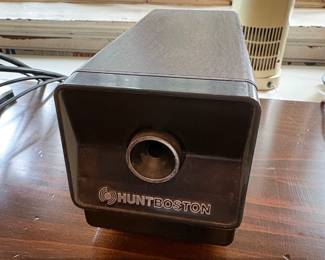 Hunt Boston Electric Pencil Sharpener Model