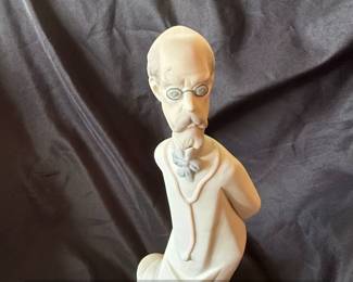 Lladro Porcelain Figurine The Doctor second image