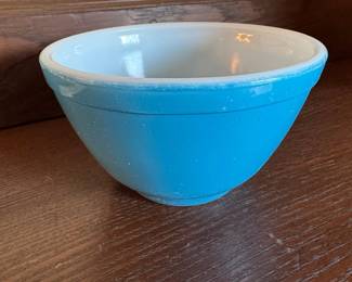 Pyrex Primary Blue Mixing Bowl