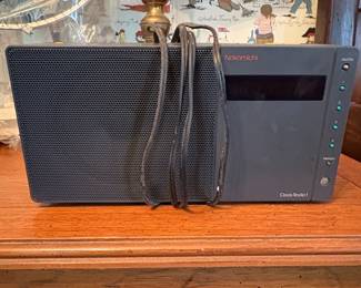 Nakamichi Clock Radio AM or FM