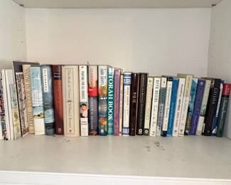 Assorted Collection of Hardcover Books third image