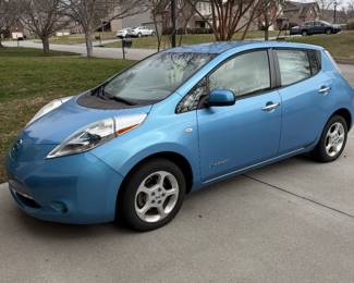 2012 Leaf electric car
