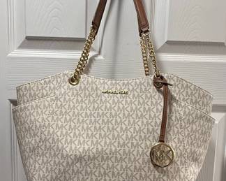Michael Kors Jet Set Travel Large Chain Shoulder Tote Bag