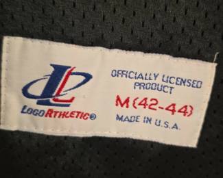 Carl Pickens Signed Jersey fourth image