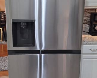 LG SidebySide Refrigerator with Ice and Water Dispenser