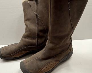 KEEN Women's Elsa IV High Waterproof Boots