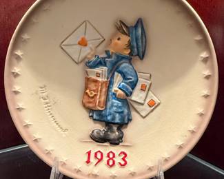 Goebel W. Germany M.J. Hummel 13th Annual Plate 1983
