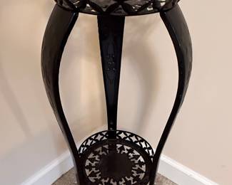 Black Metal 2-Tier Plant Stand with Ornate Top and Base (set of 2)