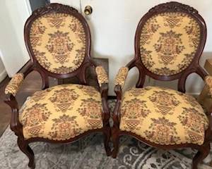 Accent Chairs