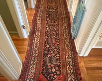 Runner from NW Persia from the Azerbaijan provience