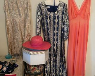 Vintage hats, hat boxes & vintage dresses