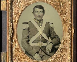 Razor sharp 1/6 plate ambrotype of a militia soldier in thermoplastic case - circa 1860