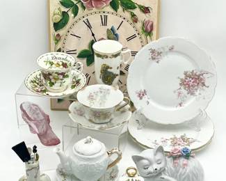 115 CeramicGlassandClockLotFeatRoyalAlbertandAynsleyBoneChina