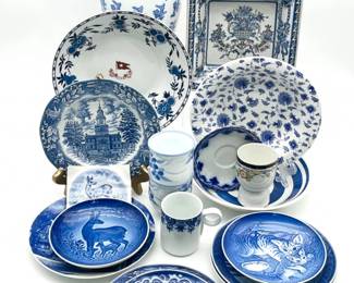 104 BlueWhiteChinaLotFeatTitanicWhiteStarLineReproductionBowl