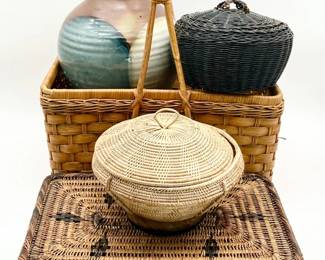 71 Lotof4HouseholdBasketsandLargeStonewareVase