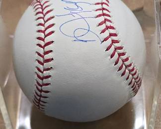 Autographed and JSA Bo Jackson autograph