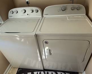 Whirlpool Electric Washer and Dryer Set