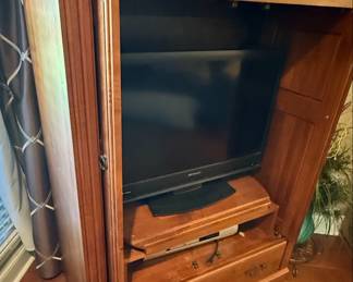 Ethan Allen Country Crossings Media Armoire