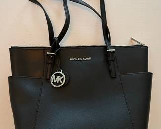 Michael Kors Jet Set Travel Saffiano Leather Tote Bag