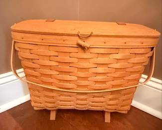 Longaberger Large Picnic Basket with Lid and Handles