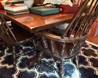 Ethan Allen Royal Charter Collection Windsor Dining Set