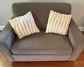 Modern Upholstered Loveseat Sofabed