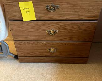 Small dresser $15