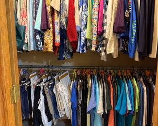 Womens clothing med-lg 