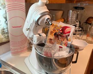 Kitchen aid mixer 