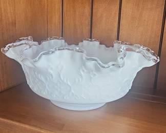 Fenton Silver Crest Spanish Lace Ruffled Bowl