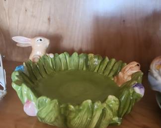  Ceramic Cabbage Leaf Bowl with Rabbits