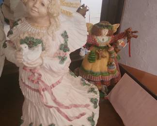 Vintage House of Lloyd Christmas Around the World Angel Figurine