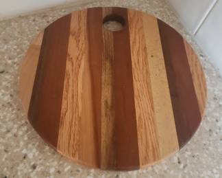 Round Wooden Cutting Board with Hole