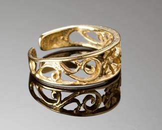 Elegant 14K Yellow Gold Adjustable Filigree Scroll Ring, Size 2