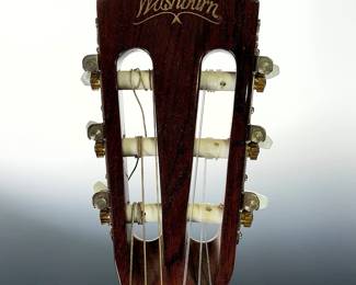 Washburn C40 Classical Acoustic Guitar w/ Hardshell Case - Excellent Tone