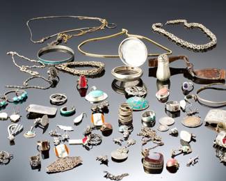 513.5g Mixed Sterling .900 .800 silver Jewelry Lot Scrap Wearable Parts