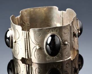 Vintage Mexican Sterling Silver & Onyx Hinged Panel Bracelet, 7in, 55.43g