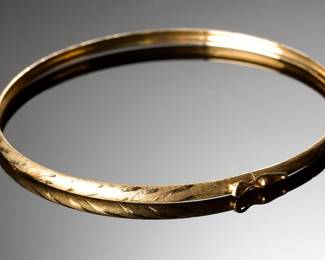 Elegant 10k Gold Hinged Bangle Bracelet - Textured & Versatile