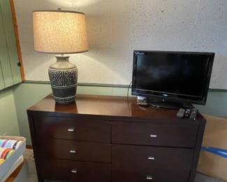 Dresser, lamp, insignia tv