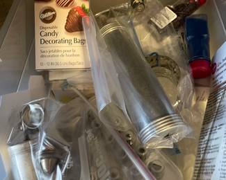 Cake decorating supplies
