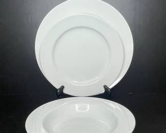 Crate  Barrel White Porcelain Dinnerware