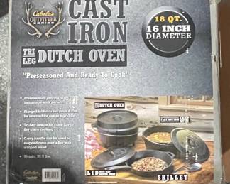 Cabelas Outfitter Series Qt. Cast Iron TriLeg Dutch Oven