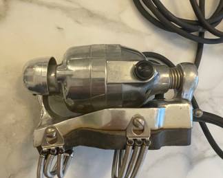 Oster StimULax Model M for Barbers Massager