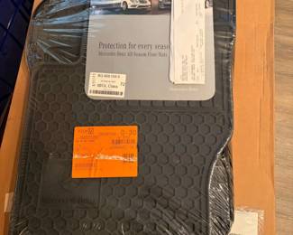 MercedesBenz AllSeason Floor Mats for M or GL Class