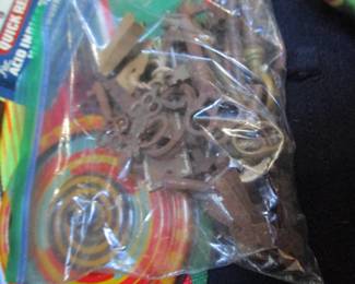 Vintage/antique lot of skeleton keys